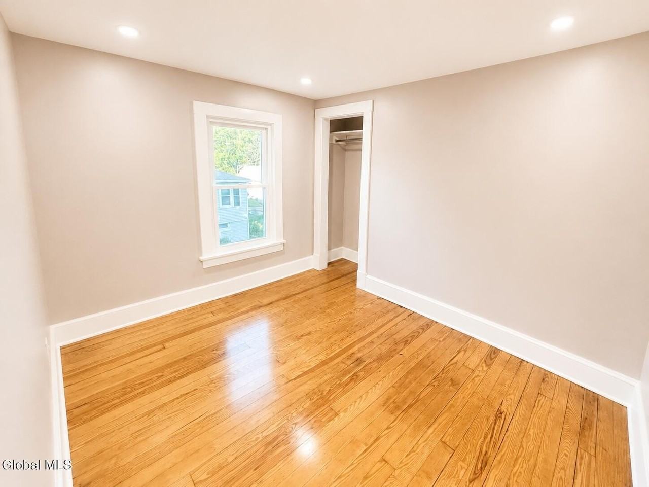 92 Bridge St #2 - Photo 5 of 9