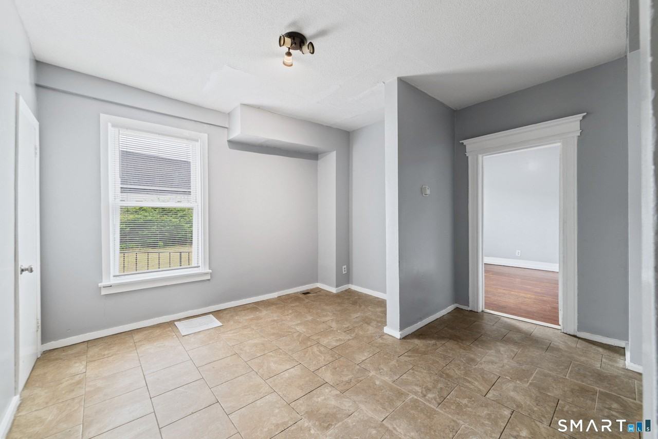 705 Dixwell Ave #1R - Photo 6 of 21