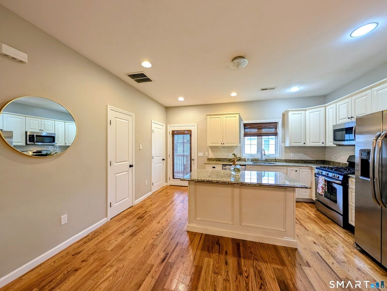 15 Old Oak Dr #15 - Photo 4 of 37