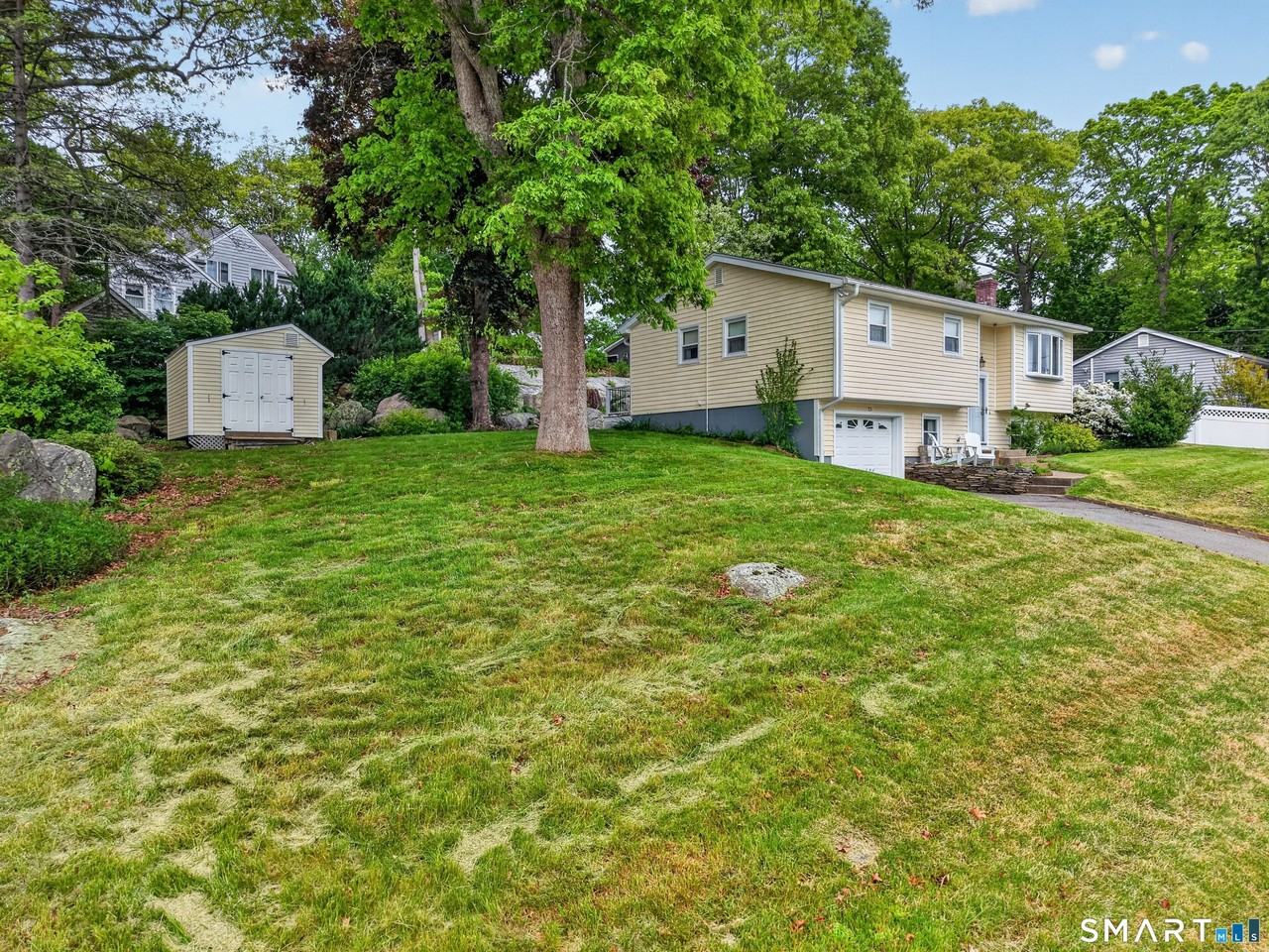 73 Warren Ave - Photo 3 of 29