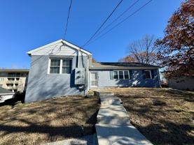 950 Lindley St - Photo 1 of 1