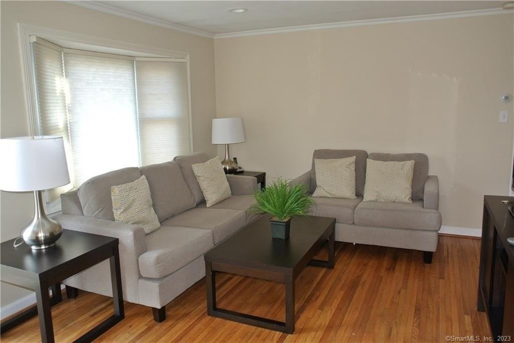156 Meadowside Rd - Photo 4 of 24