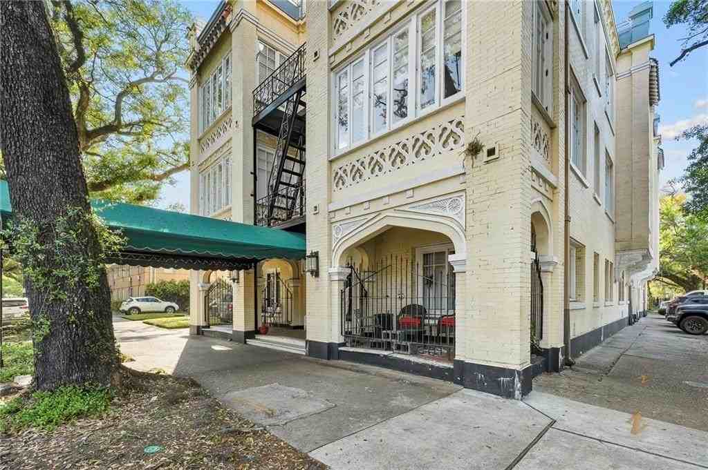 2801 Saint Charles Ave - Photo 2 of 24