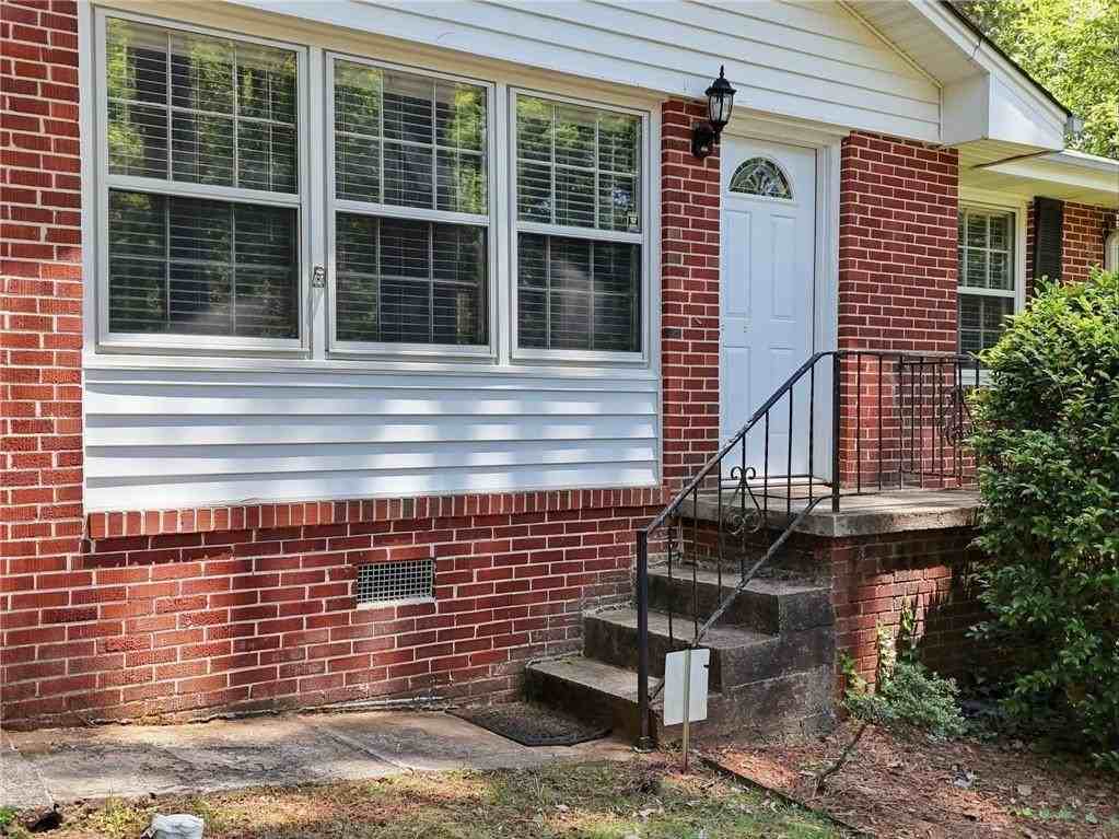 1111 N Valley Dr - Photo 4 of 36