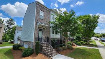 featured image of 2669 Village Park Bnd