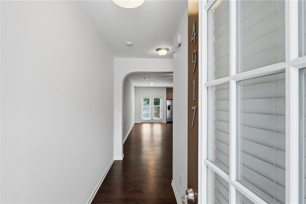 4917 Longview Walk - Photo 3 of 24