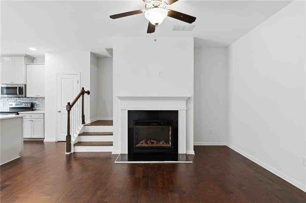 4917 Longview Walk - Photo 6 of 24