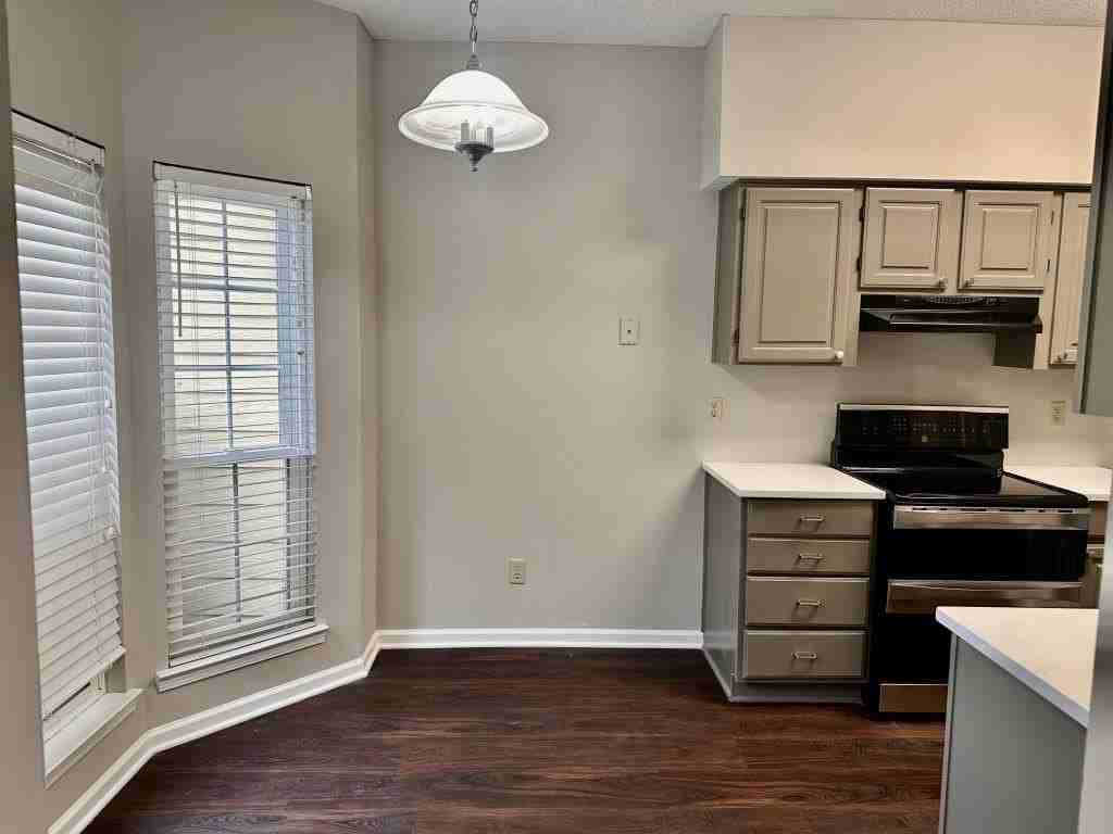 2290 Fairways Ct Nw - Photo 2 of 22