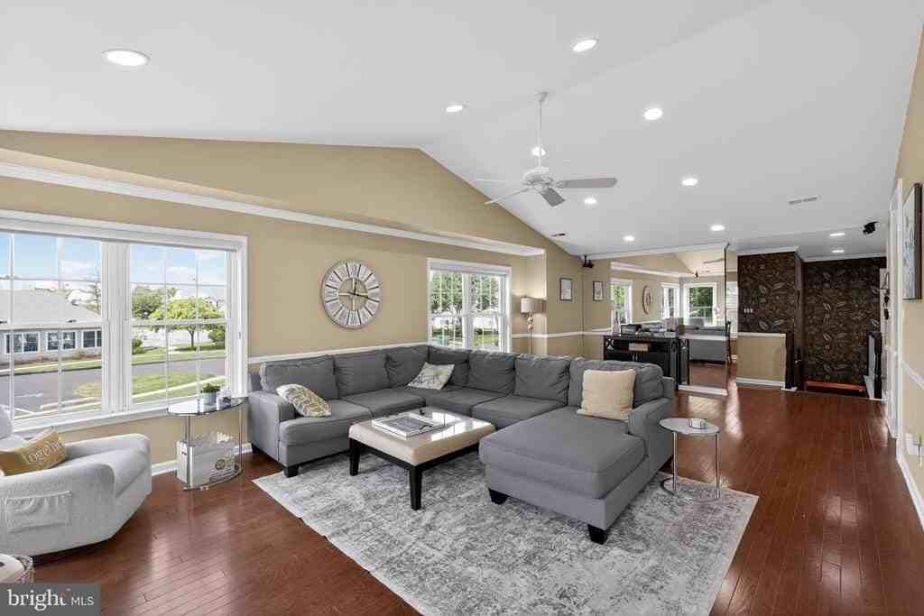 2508 Waterford Rd #196 - Photo 2 of 16