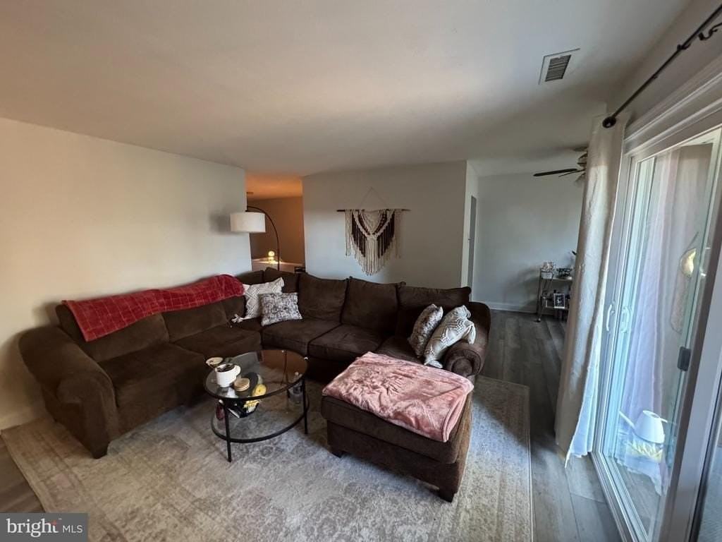 504 Meadowview Ln #504 - Photo 2 of 5