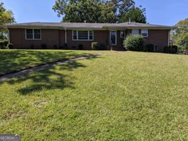 featured image of 113 Acadia Dr Nw