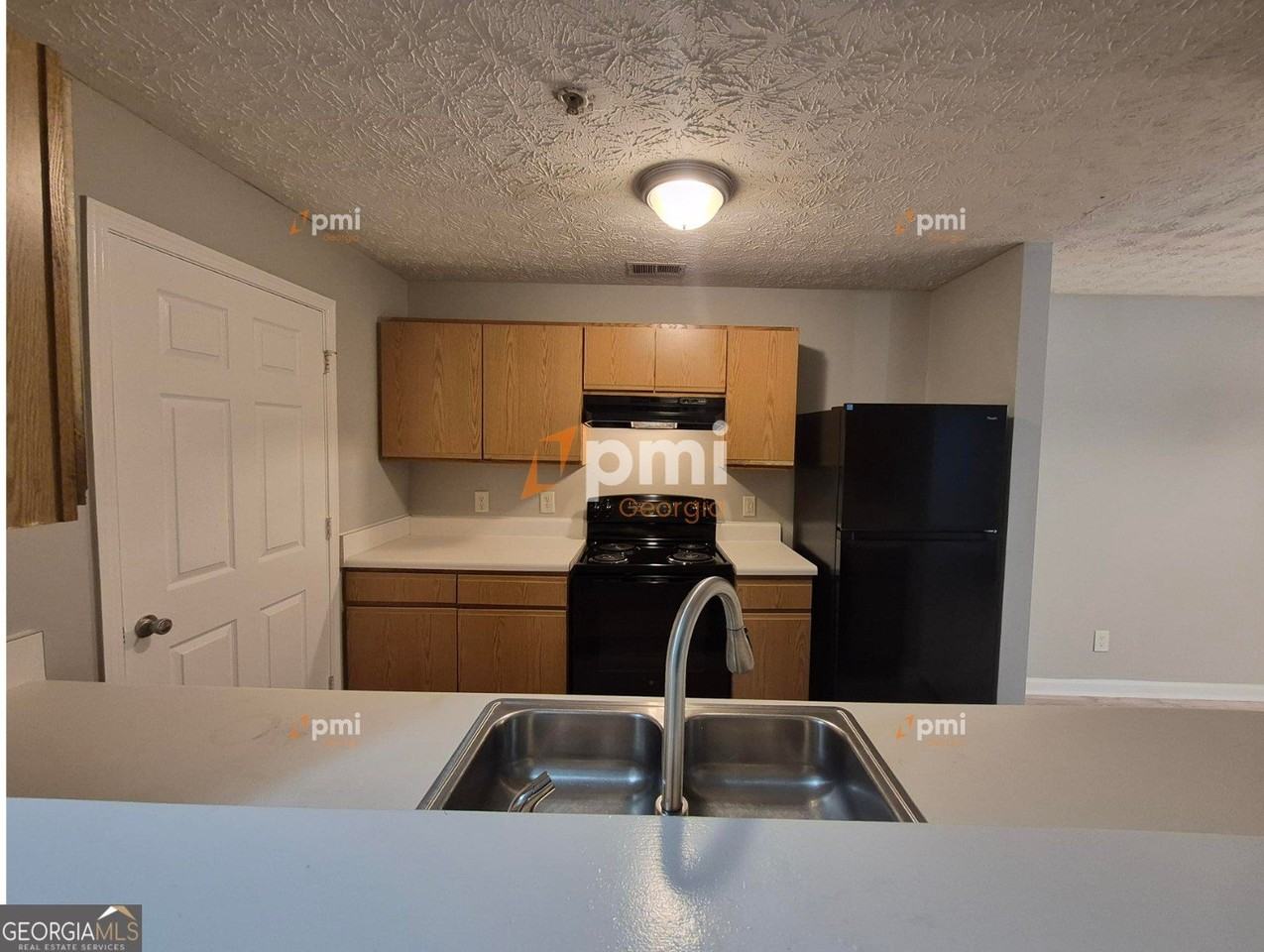 2204 Fairington Village Dr - Photo 2 of 11