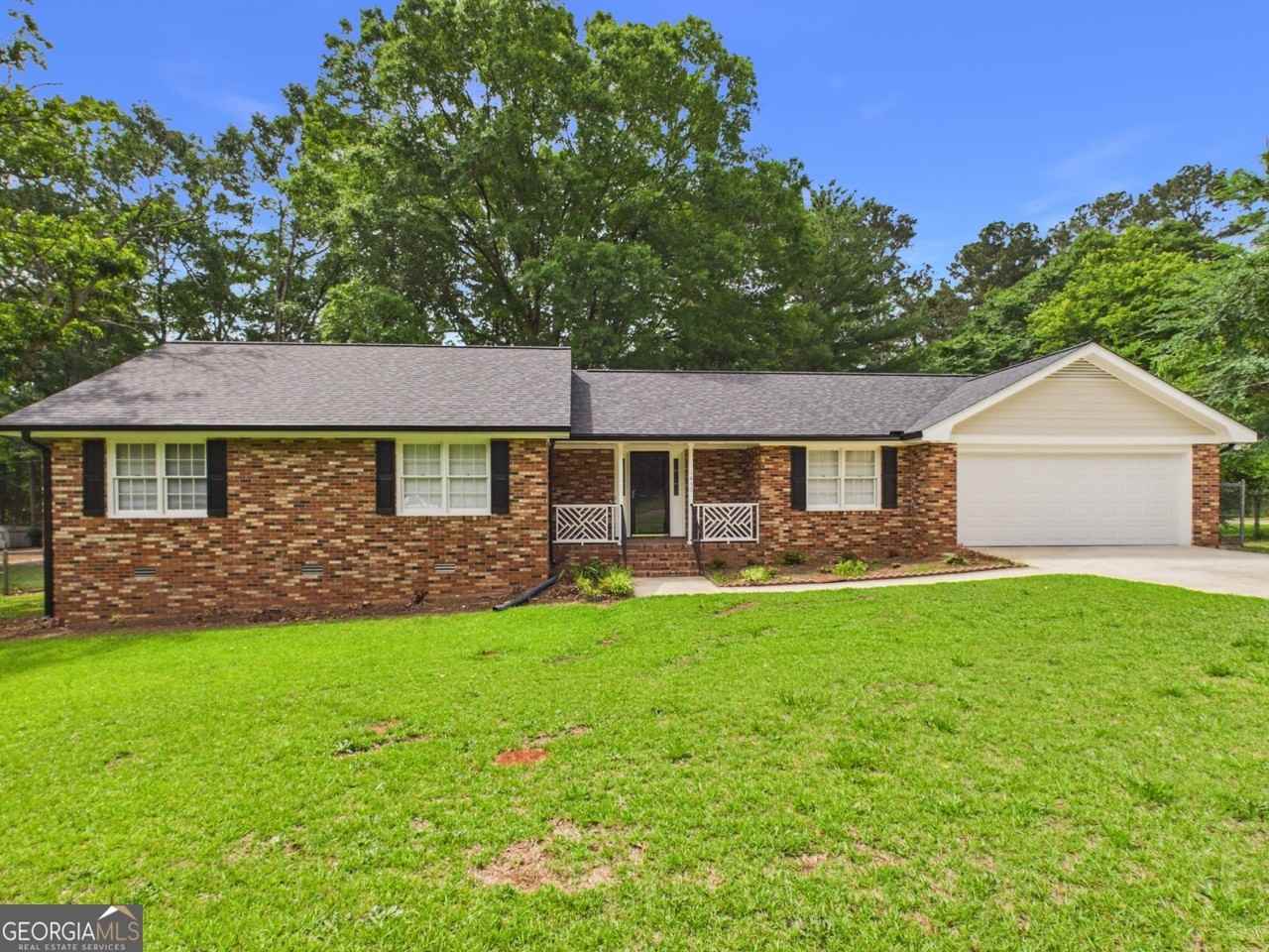 1450 Crooked Creek Rd - Photo 4 of 20