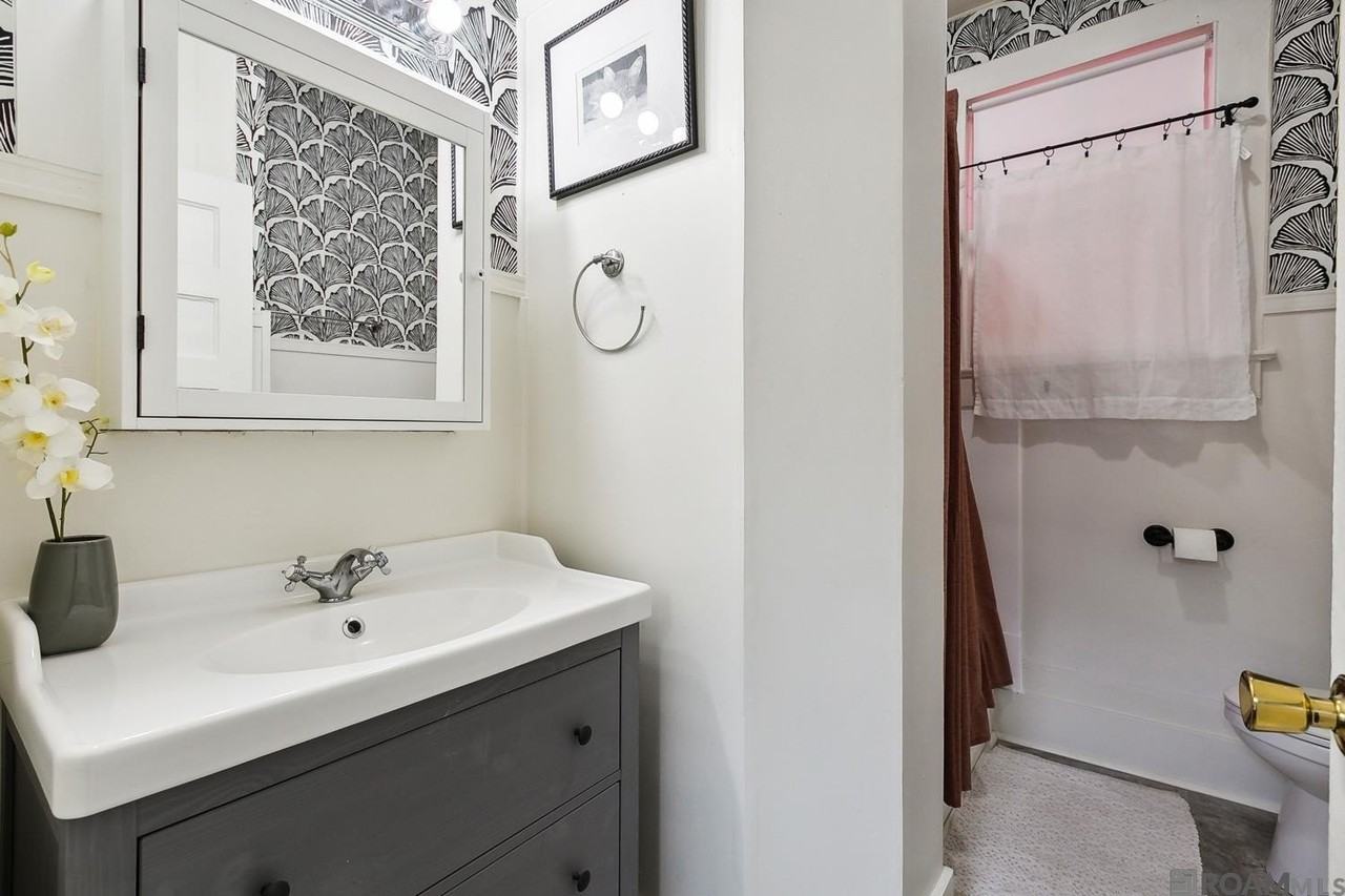 1939 Terrace Ave - Photo 5 of 10