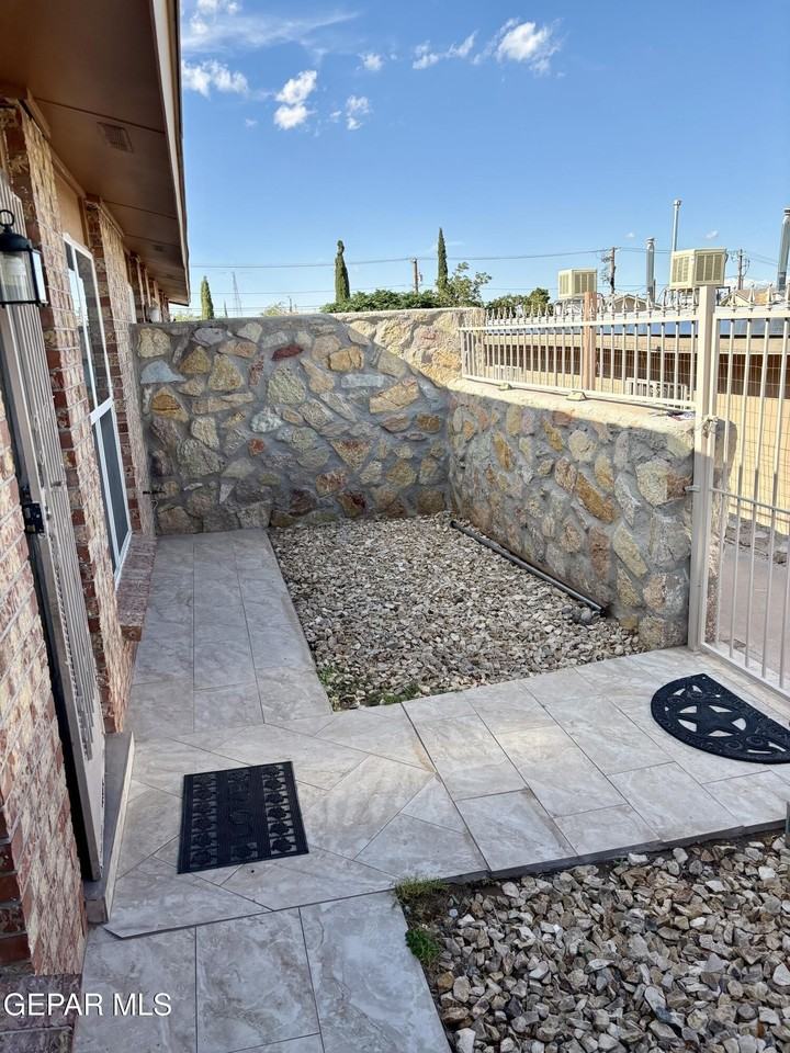 3704 Mcconnell Ave #A - Photo 7 of 31