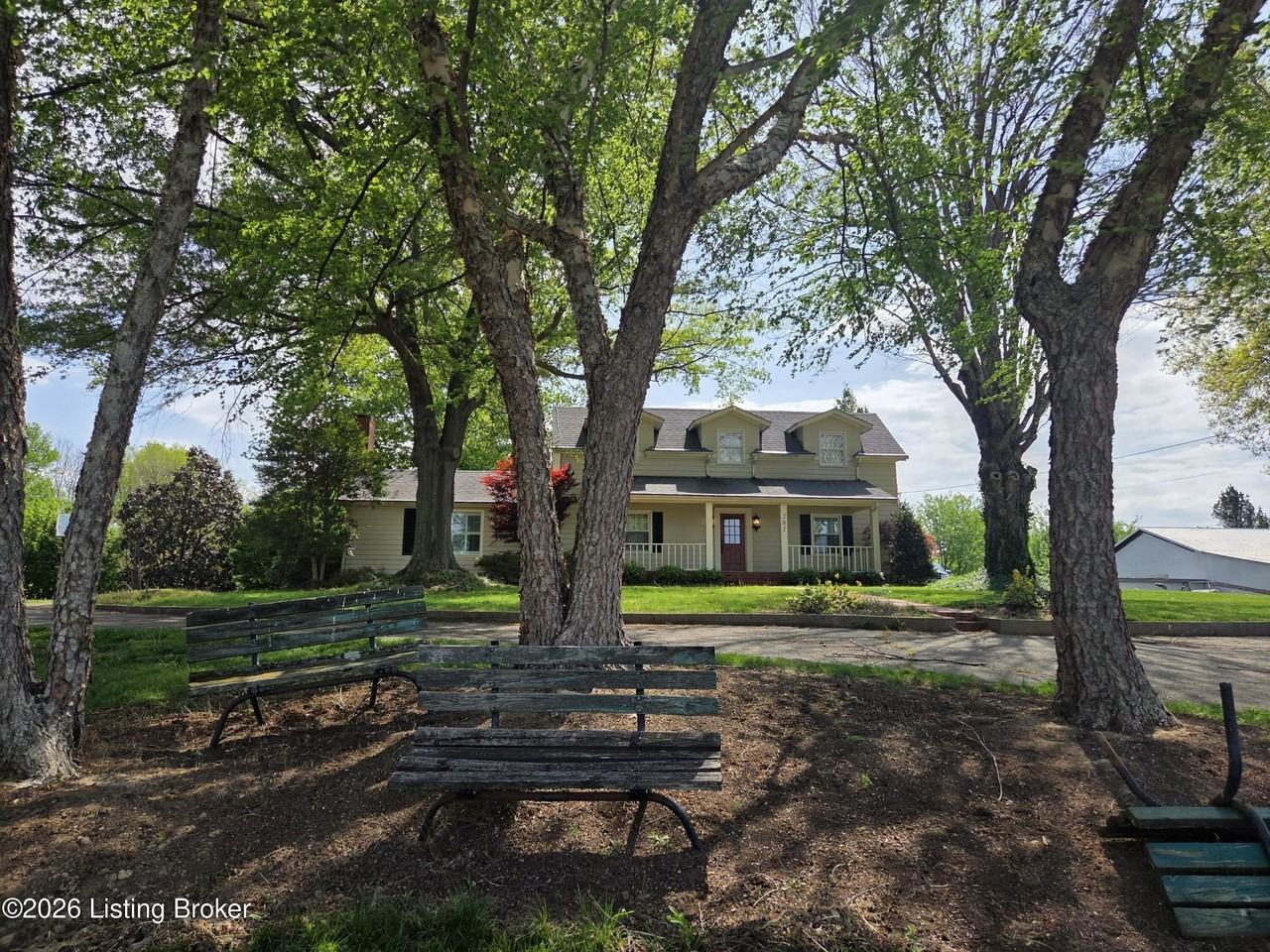 281 Meadowlark Ln - Photo 2 of 17