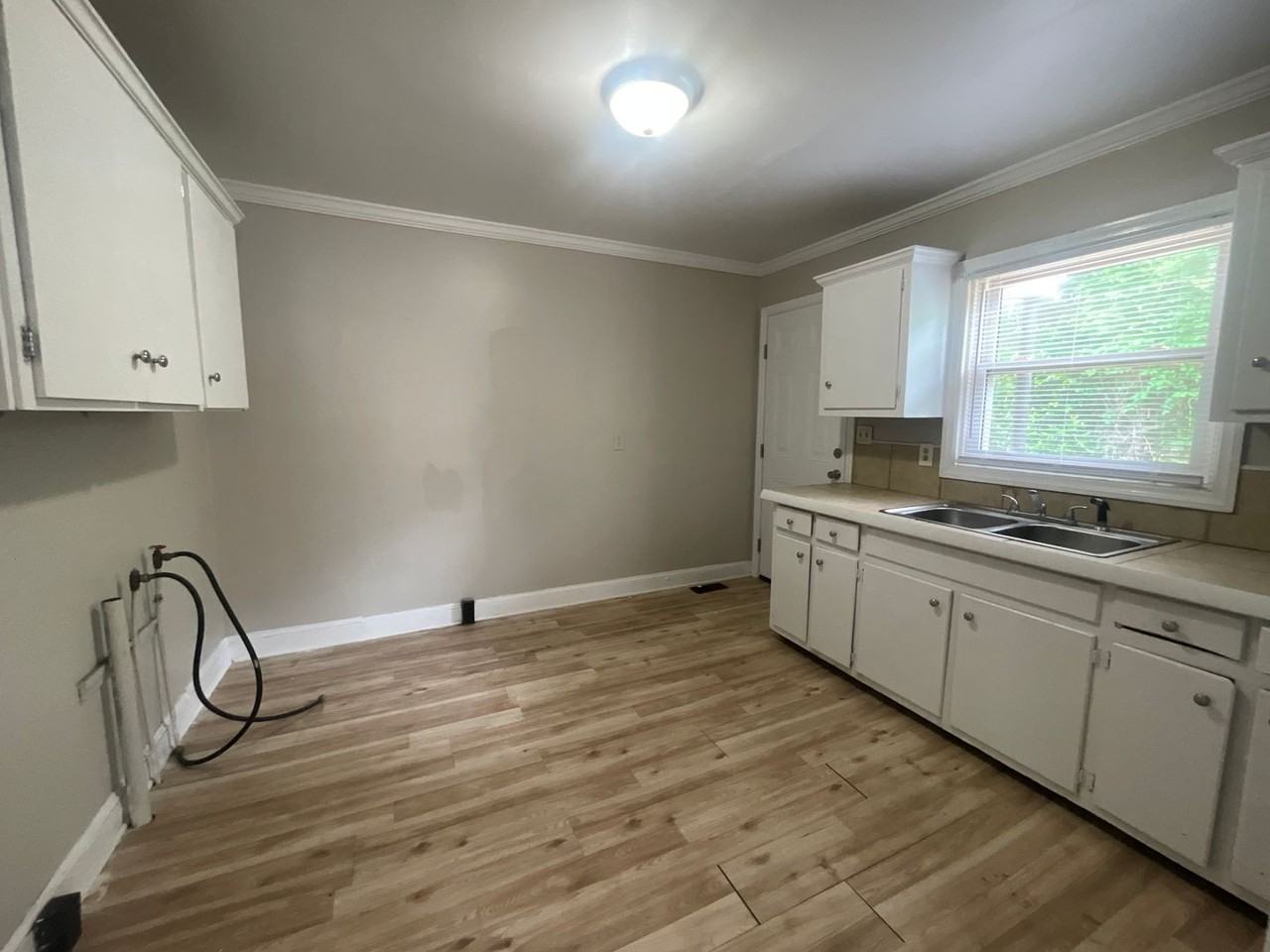 2106-A Elvira St - Photo 2 of 6
