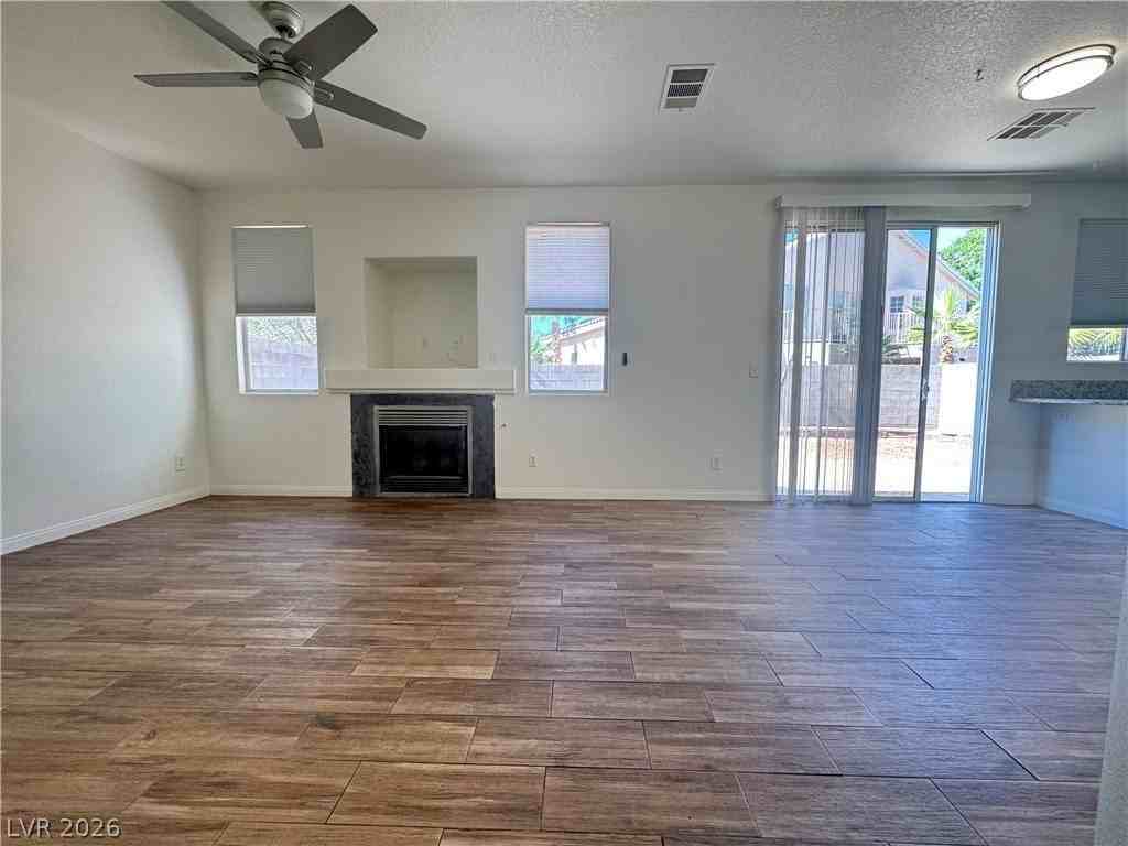 1078 Country Skies Ave - Photo 2 of 33