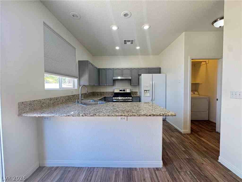 1078 Country Skies Ave - Photo 5 of 33