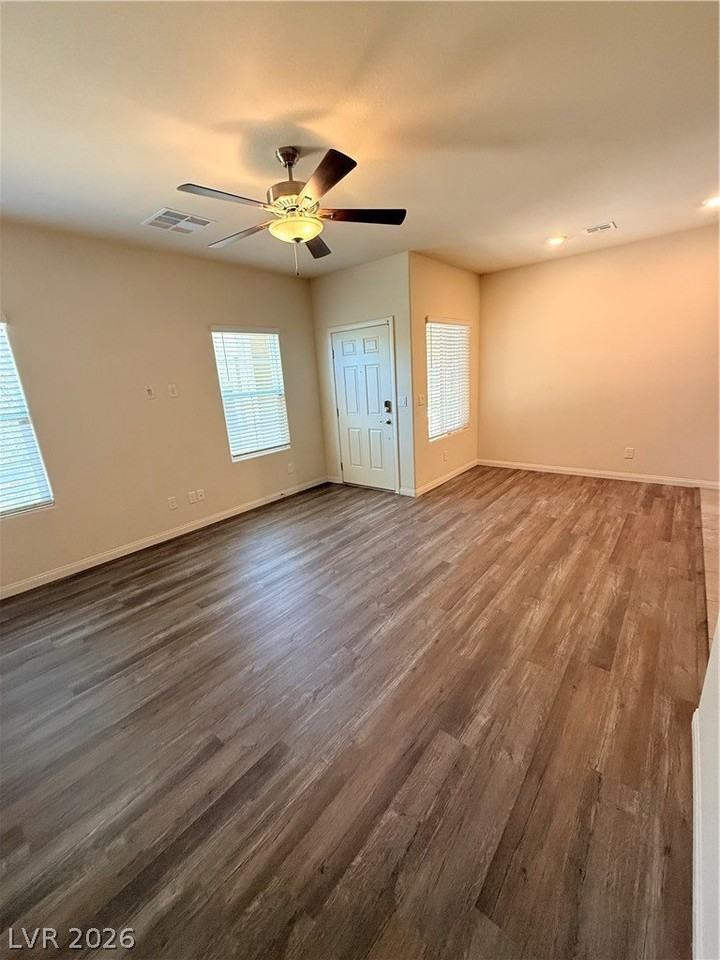 7331 Sunray Point St - Photo 6 of 32