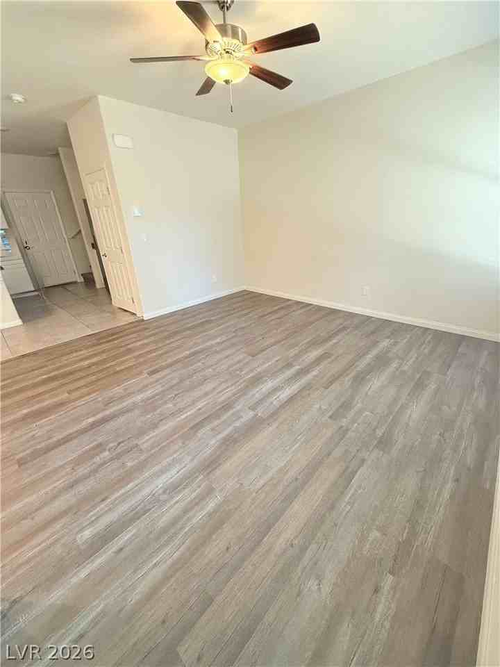 7331 Sunray Point St - Photo 7 of 32