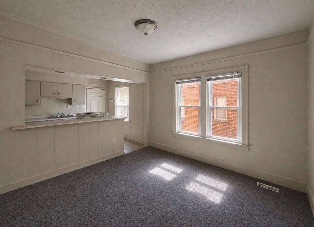 5856 Barrett St - Photo 6 of 9