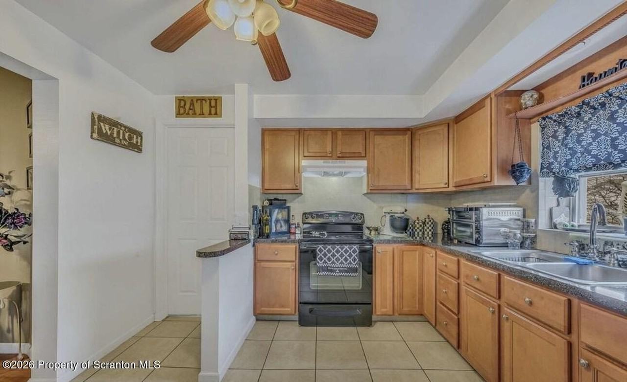 1406 Dorothy St #1stFL - Photo 6 of 20