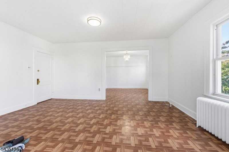 40 Linden Ave #2 - Photo 7 of 26