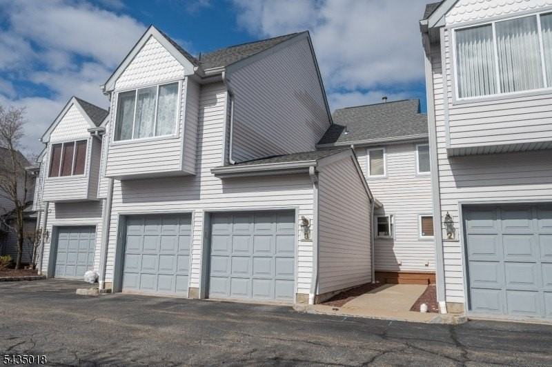 3 Constitution Ct