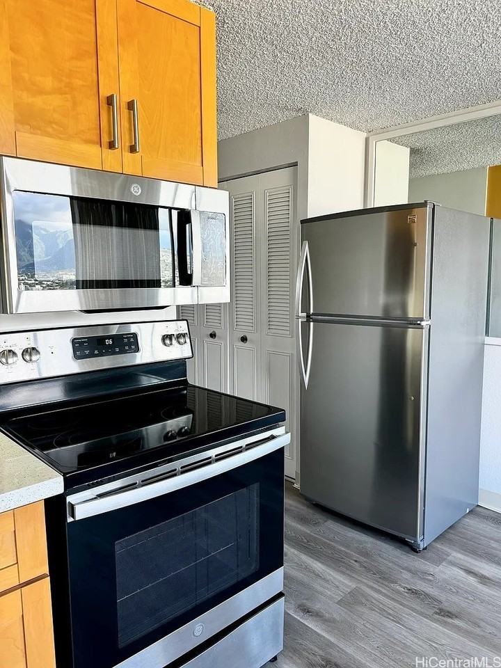 2211 Ala Wai Blvd #3007 - Photo 2 of 17