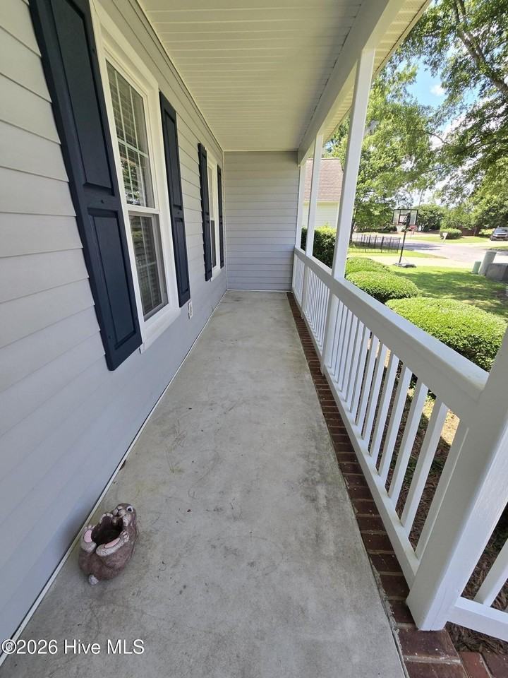 102 White Oak Dr - Photo 4 of 29