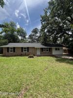 featured image of 2605 Shalimar Dr