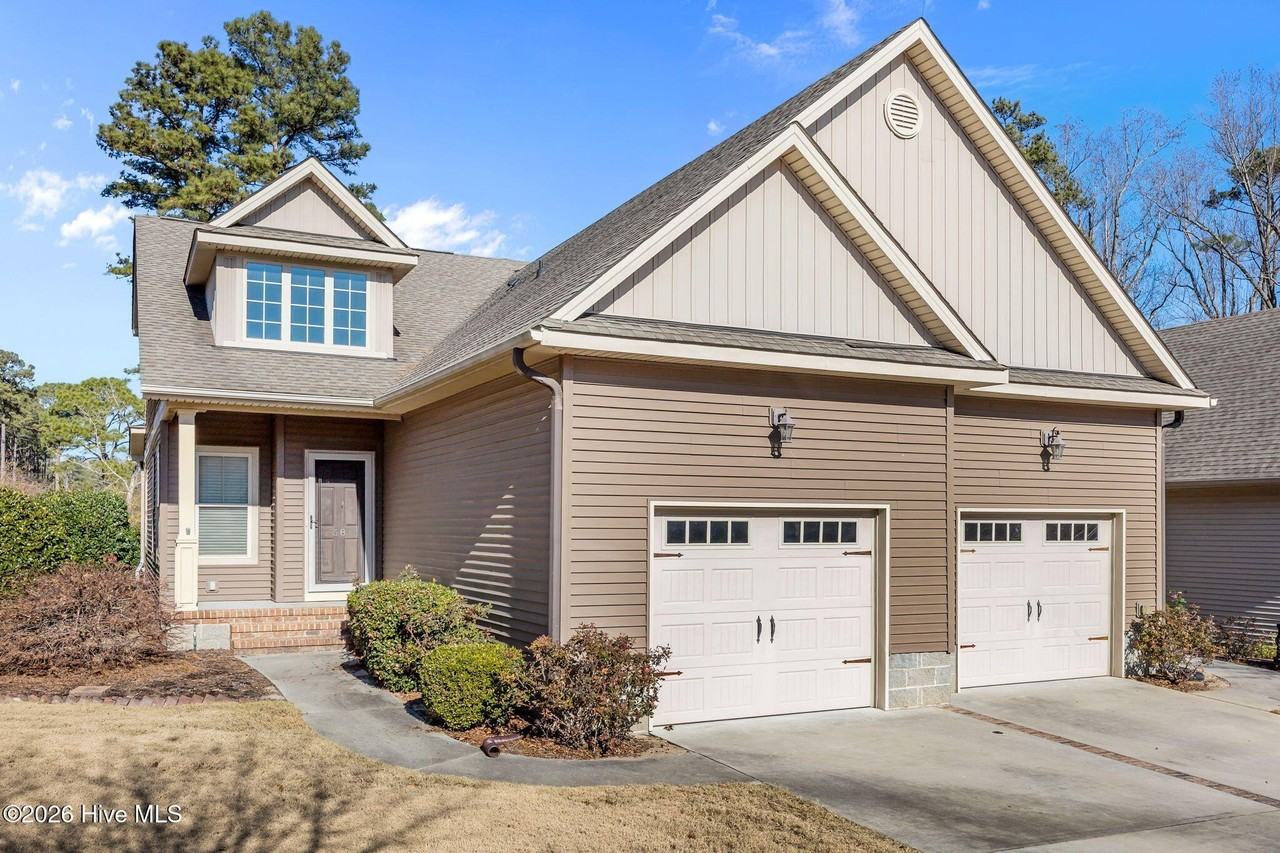 58 Cypress Cir - Photo 3 of 49