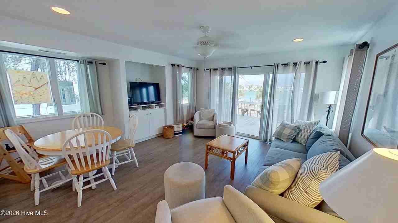 120 Lumina Ave S #A - Photo 3 of 33