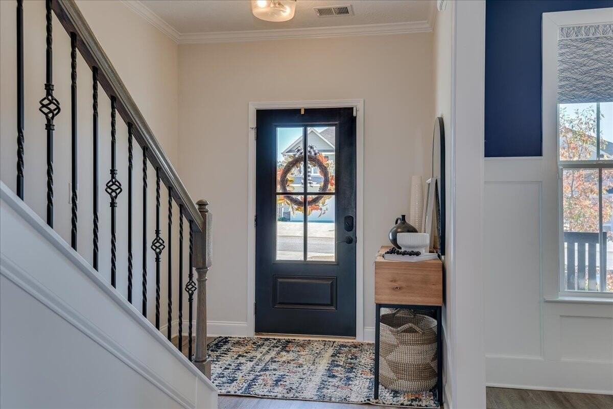 533 Fermoy Ln - Photo 3 of 46