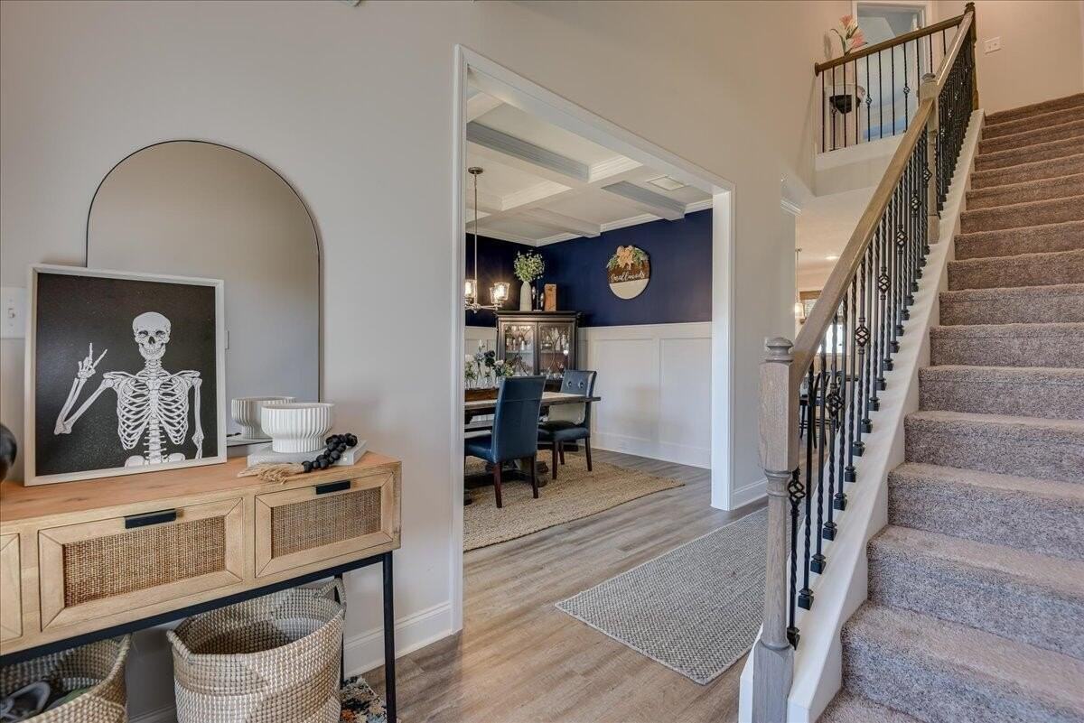 533 Fermoy Ln - Photo 4 of 46