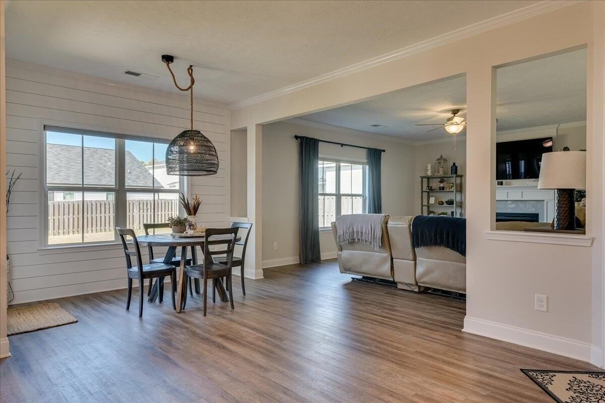 533 Fermoy Ln - Photo 7 of 46