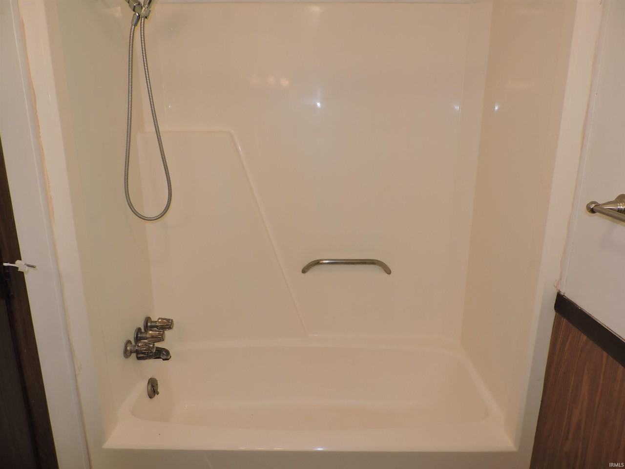 125 W Orange St #F - Photo 7 of 8