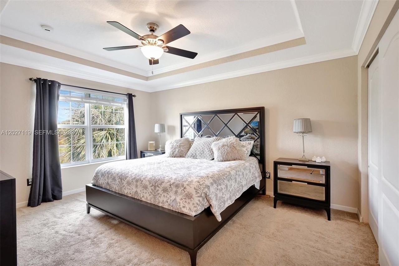 4302 Colony View Dr #4302 - Photo 4 of 47