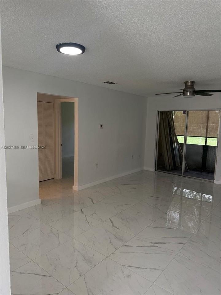 2272 Sw 81st Ave #2272 - Photo 4 of 13