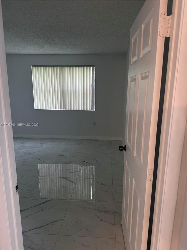 2272 Sw 81st Ave #2272 - Photo 7 of 13