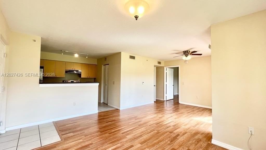 4220 San Marino Blvd #104 - Photo 4 of 16