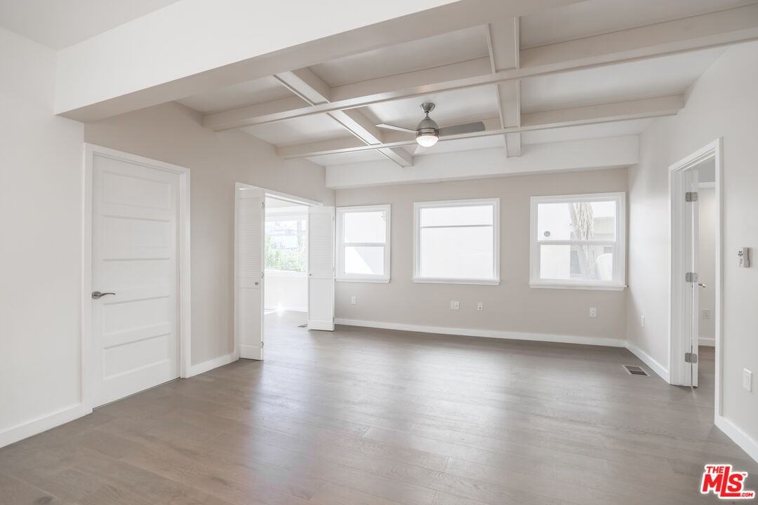 31 Breeze Ave #A - Photo 4 of 8