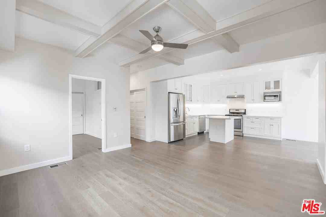 31 Breeze Ave #A - Photo 6 of 8