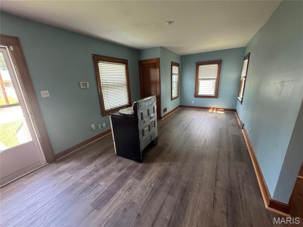 1107 Bristow St - Photo 3 of 49