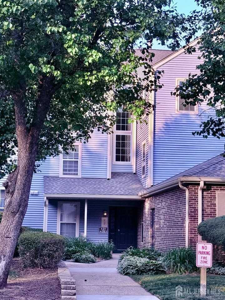 4313 Bayberry Ct - Photo 6 of 7