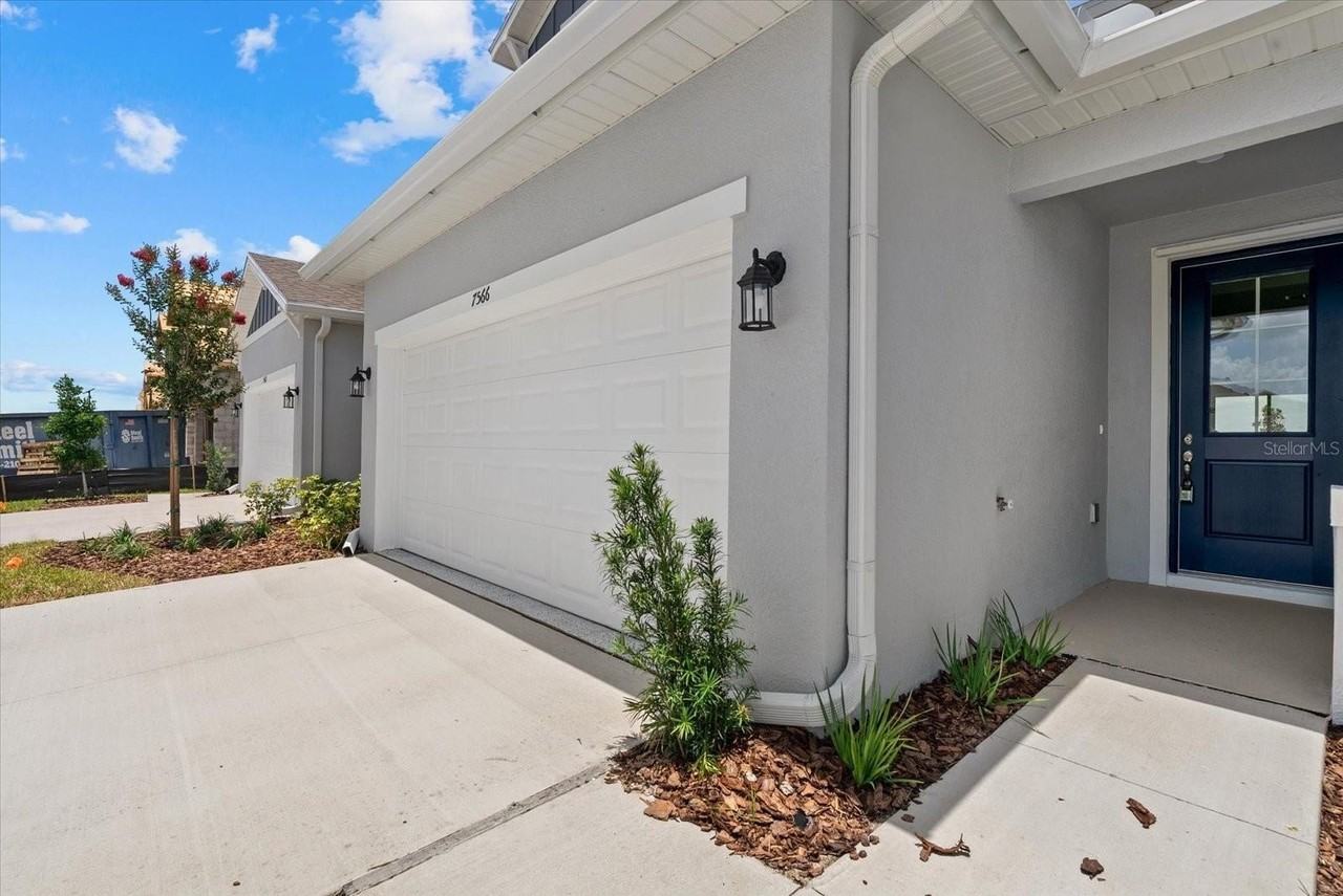 7566 Sea Oak Ct - Photo 4 of 29