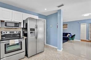291 Sw 2nd St - Photo 2 of 8