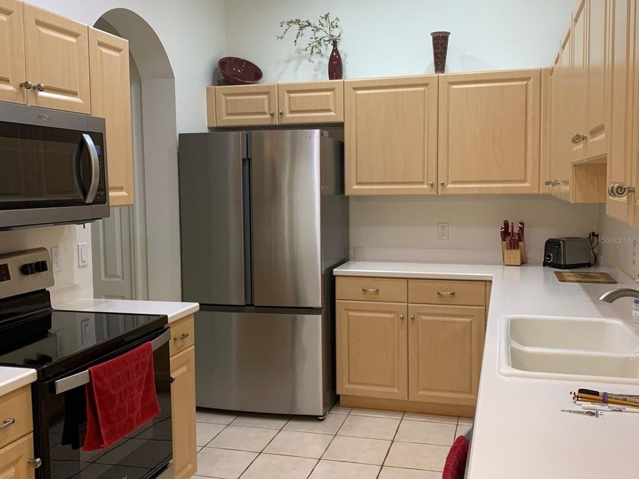 1151 Yosemite Dr - Photo 5 of 31