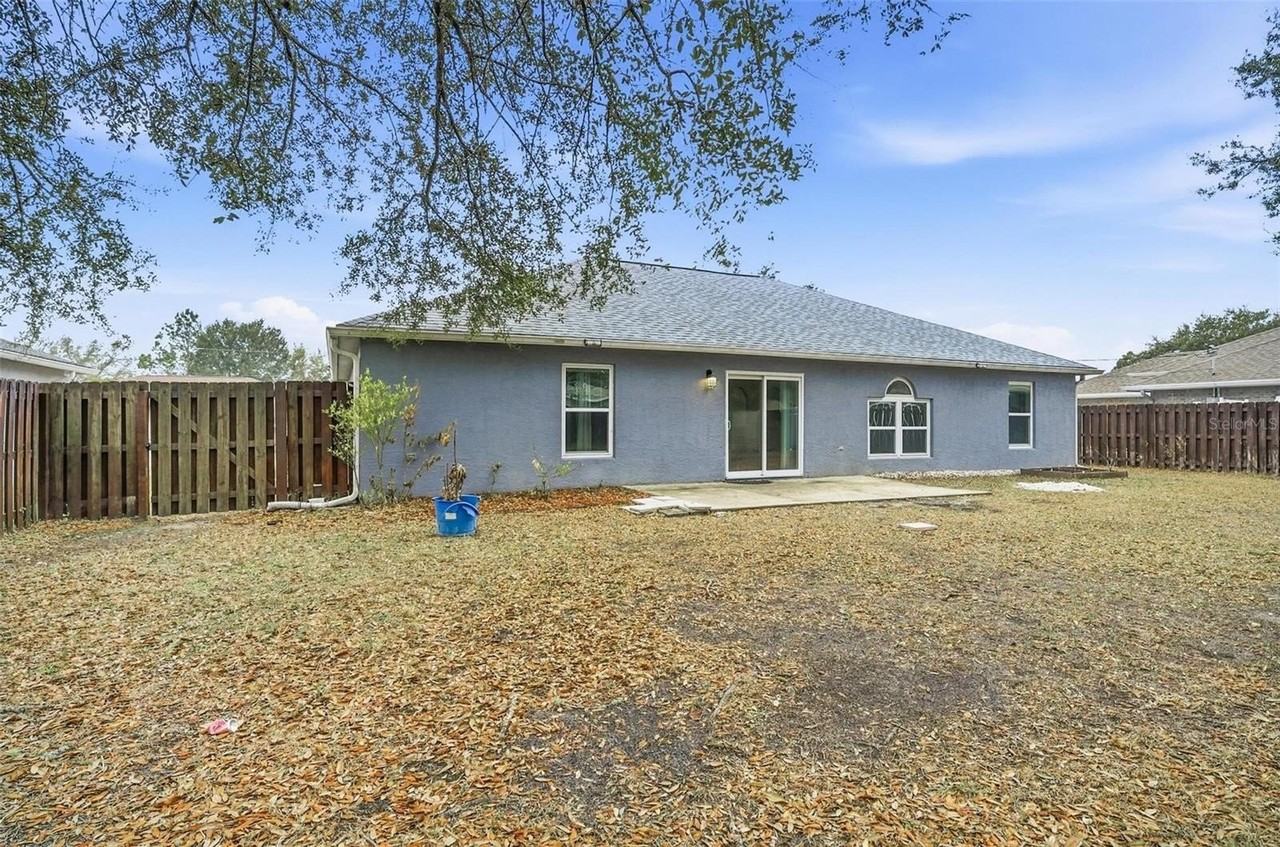 38 Bud Field Dr - Photo 2 of 45